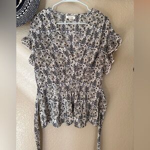 Max Studio Black and White Floral Ruffle Blouse